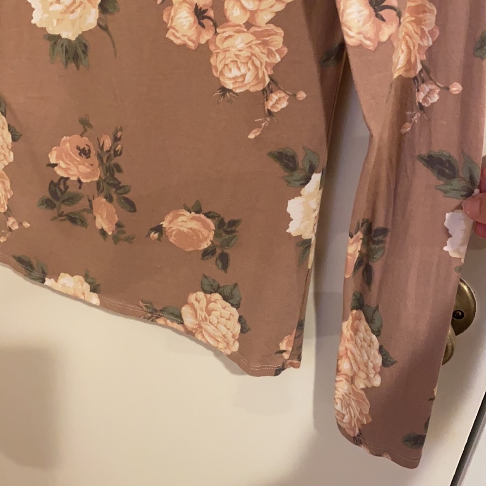 Shirt - Picture 6 of 10